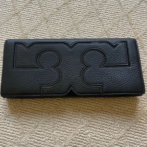 Tory Burch Bombe Reva Clutch